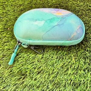 Finpac Teal Marble Pattern Hard Shell Glasses Case with Carabiner Clip